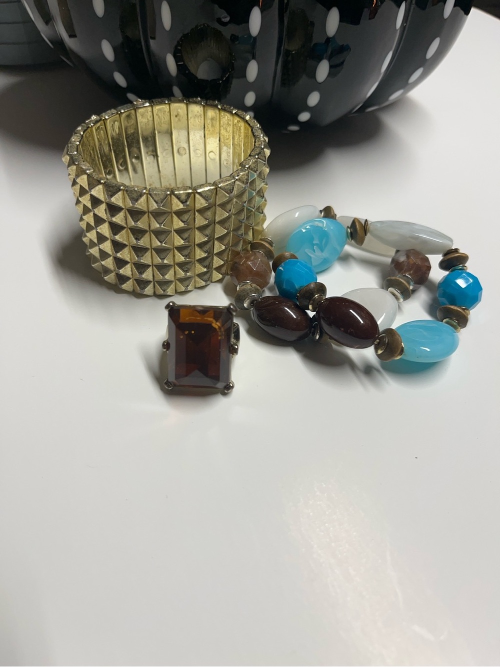 4-Piece Costume Jewelry Bundle 3 Stretch Bracelets & Vintage Ring